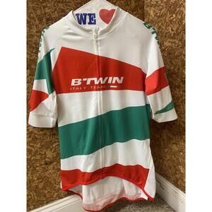 B’TWIN Italy Team Cycling Jersey – Size XL (Men’s 2L/USA)
